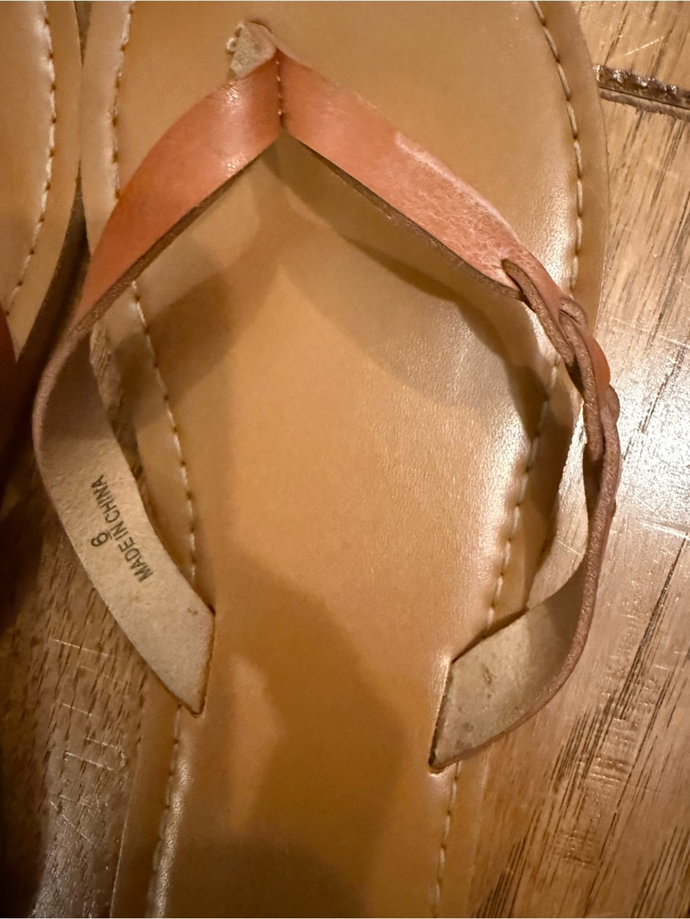 Universal thread leather flip flops - Picture 2 of 3